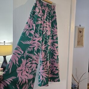 Snowflake Tropical Pink and Green Women's Pants. Sz L-XL
